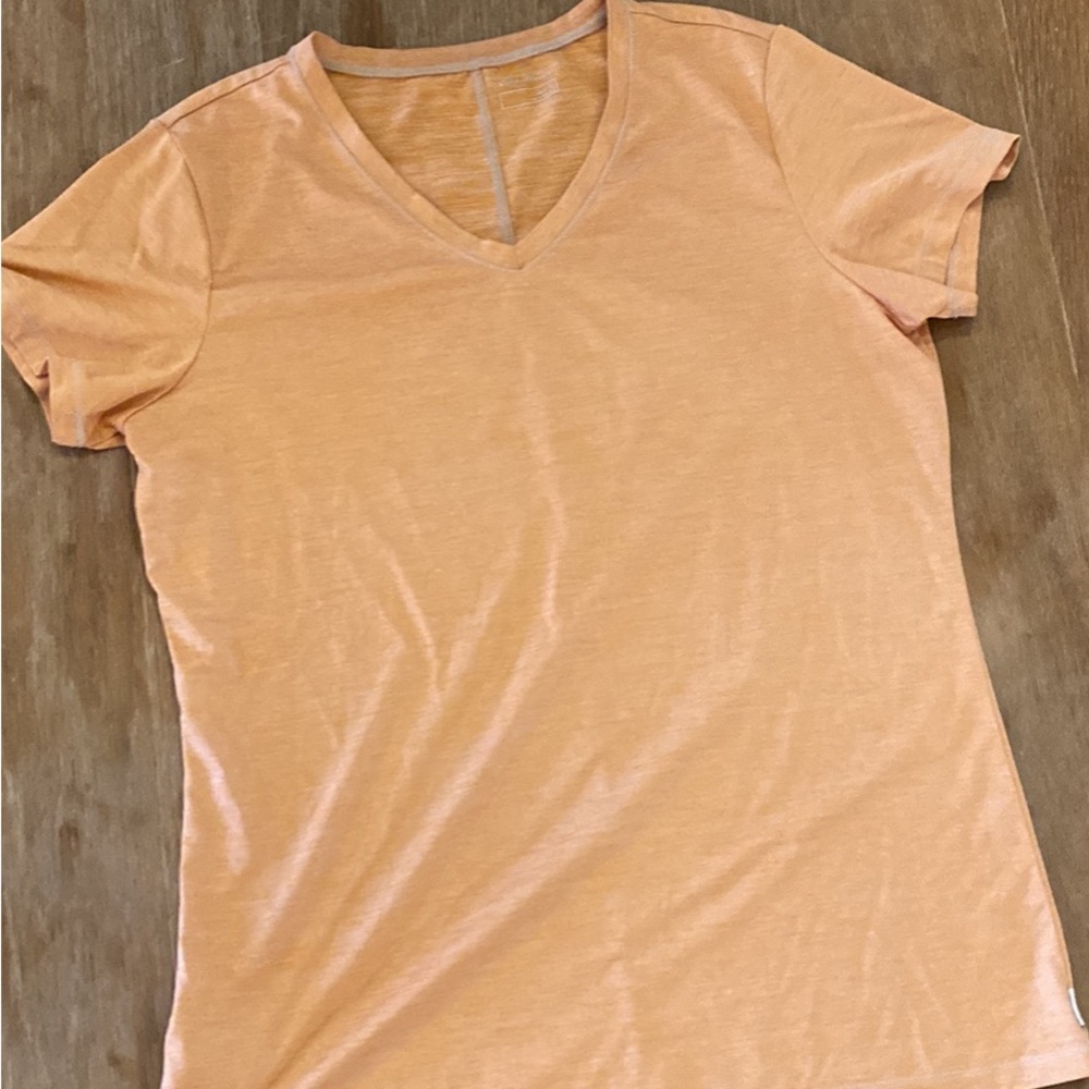 Eddie Bauer V-neck Resolution T-shirt Large Tall Orange